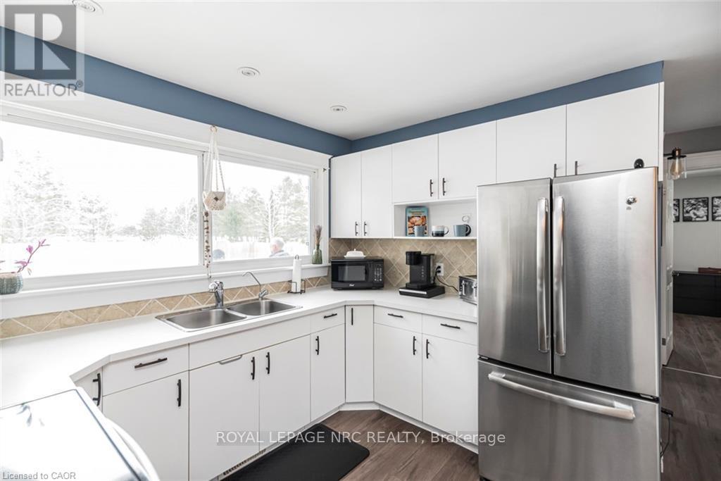 11685 Burnaby Road, Wainfleet, Ontario  L0S 1V0 - Photo 12 - X12780336