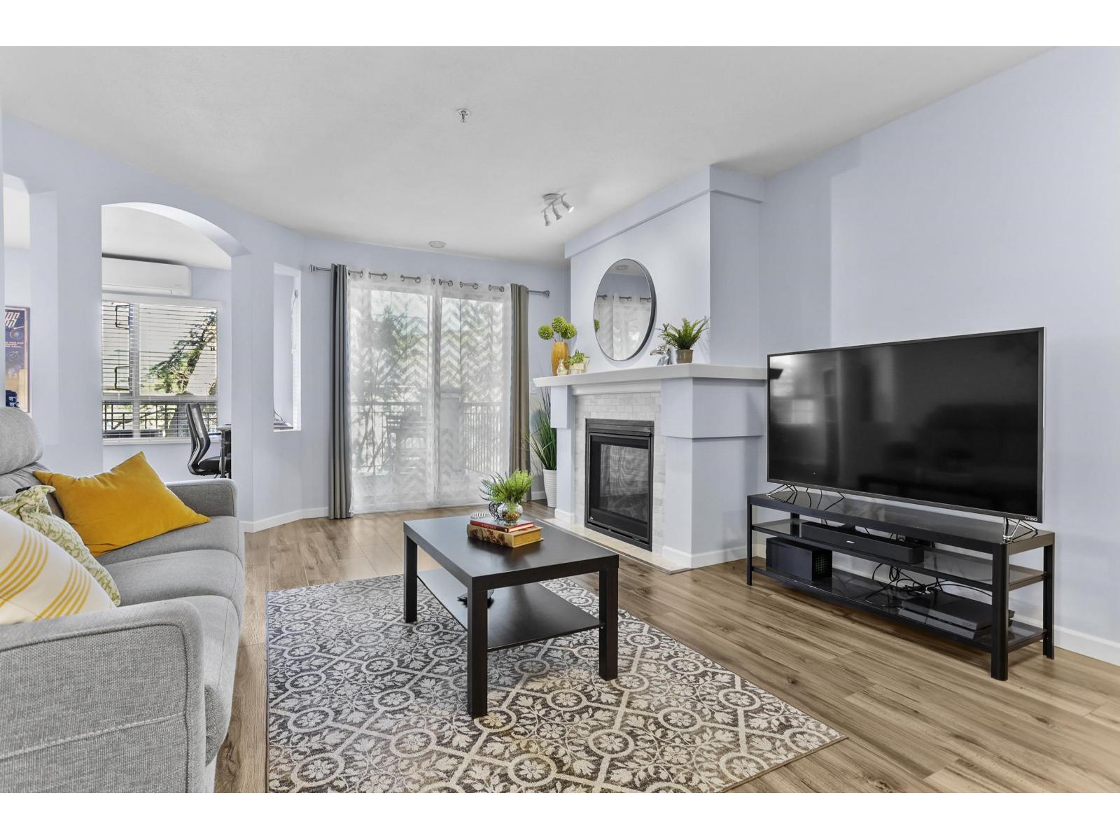 307 22025 48 Avenue, Langley, British Columbia  V3A 8L2 - Photo 2 - R3089031