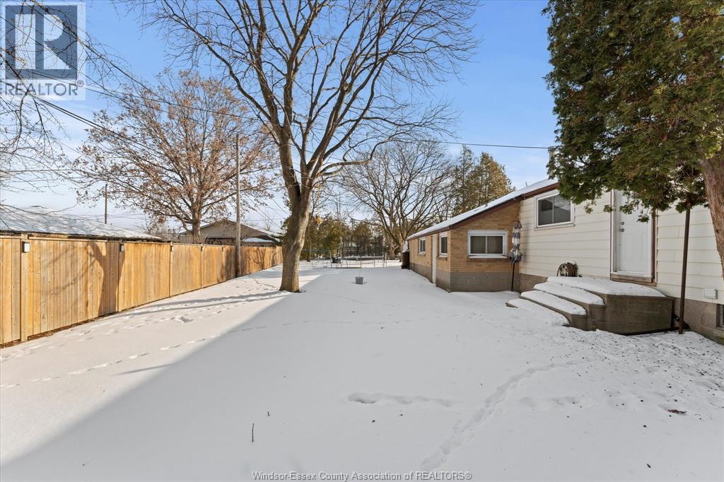 1630 Cherrylawn Crescent, Windsor, Ontario  N9E 1P5 - Photo 41 - 26003078