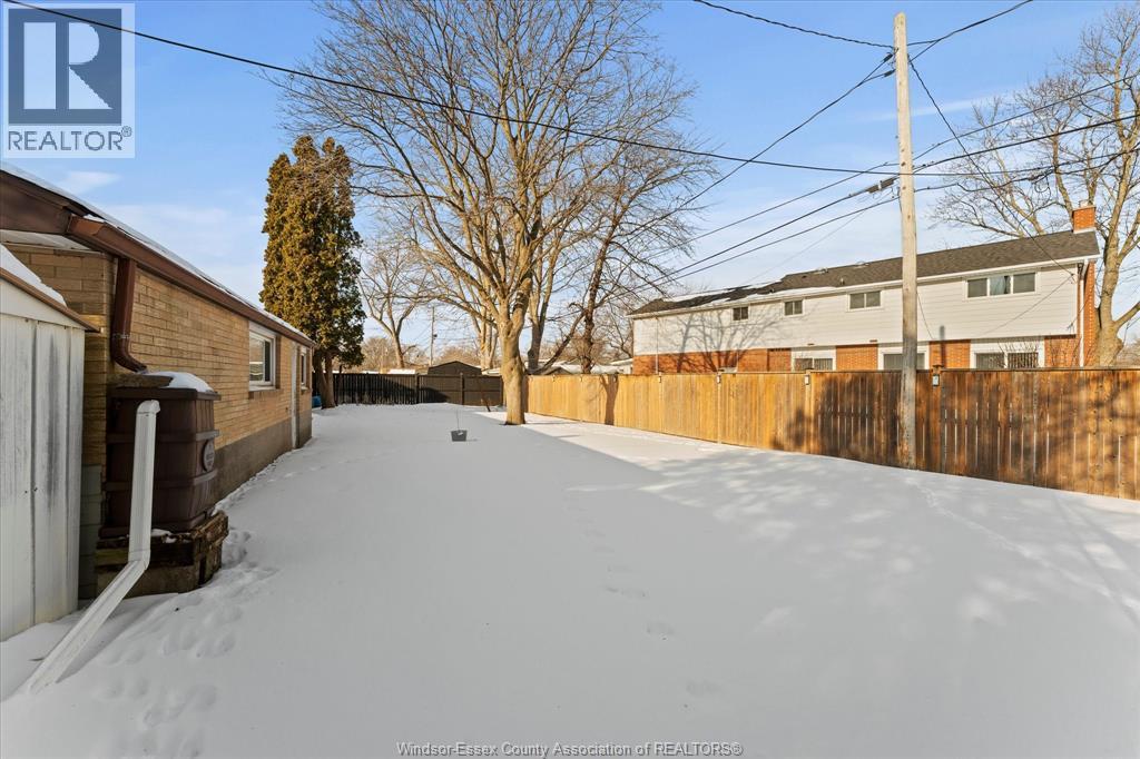 1630 Cherrylawn Crescent, Windsor, Ontario  N9E 1P5 - Photo 42 - 26003078