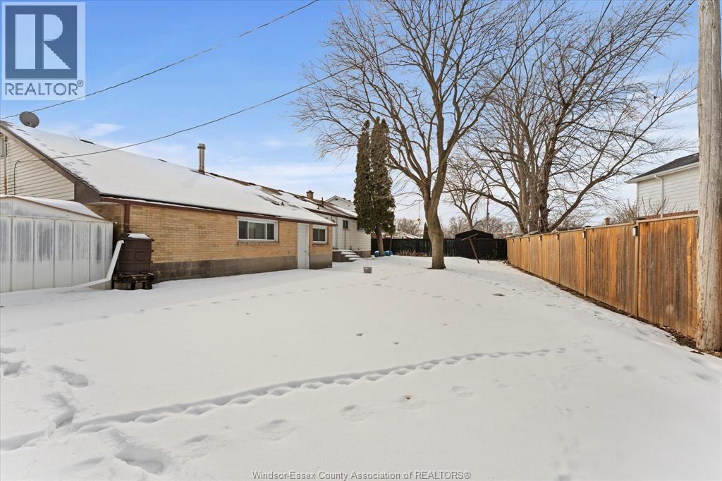 1630 Cherrylawn Crescent, Windsor, Ontario  N9E 1P5 - Photo 43 - 26003078