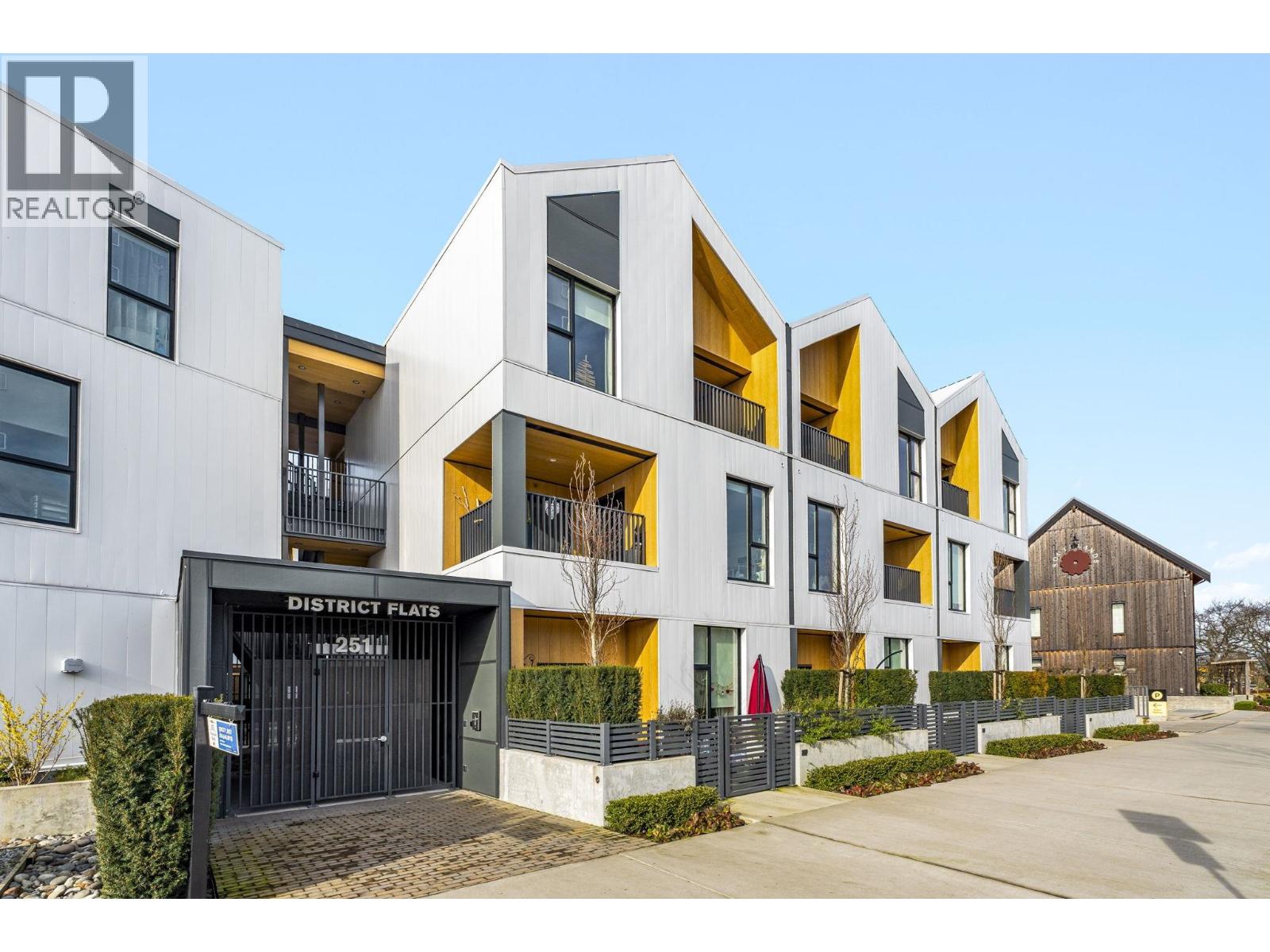 108 251 Boundary Bay Road, Delta, British Columbia  V4L 0B6 - Photo 2 - R3088366