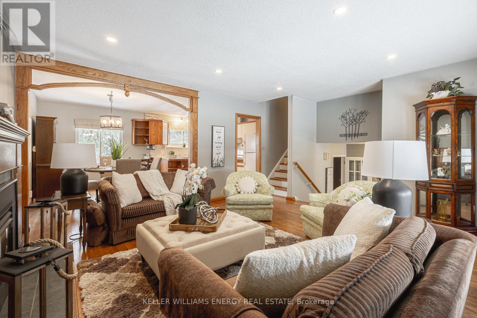 327 Keewatin Street S, Oshawa, Ontario  L1H 6Z9 - Photo 5 - E12780364