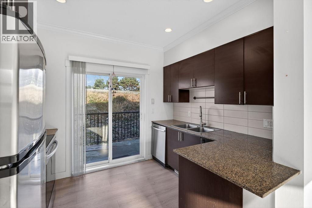 34 1211 Ewen Avenue, New Westminster, British Columbia  V3M 5E5 - Photo 4 - R3088973