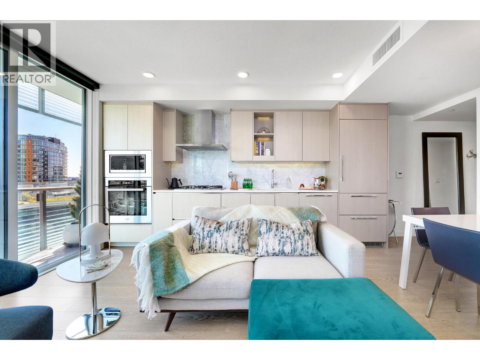 2006 89 Nelson Street, Vancouver, British Columbia  V6Z 0E7 - Photo 5 - R3088975