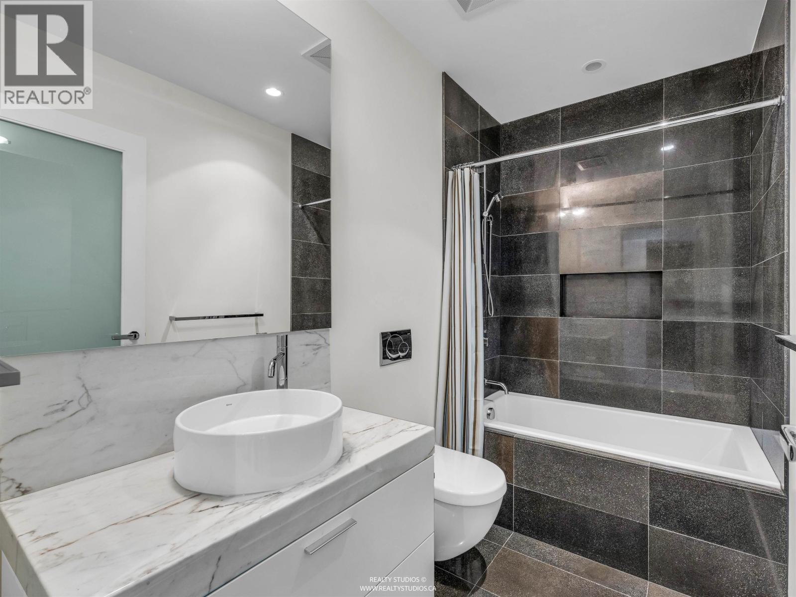 1301 277 Thurlow Street, Vancouver, British Columbia  V6C 0C1 - Photo 13 - R3088992