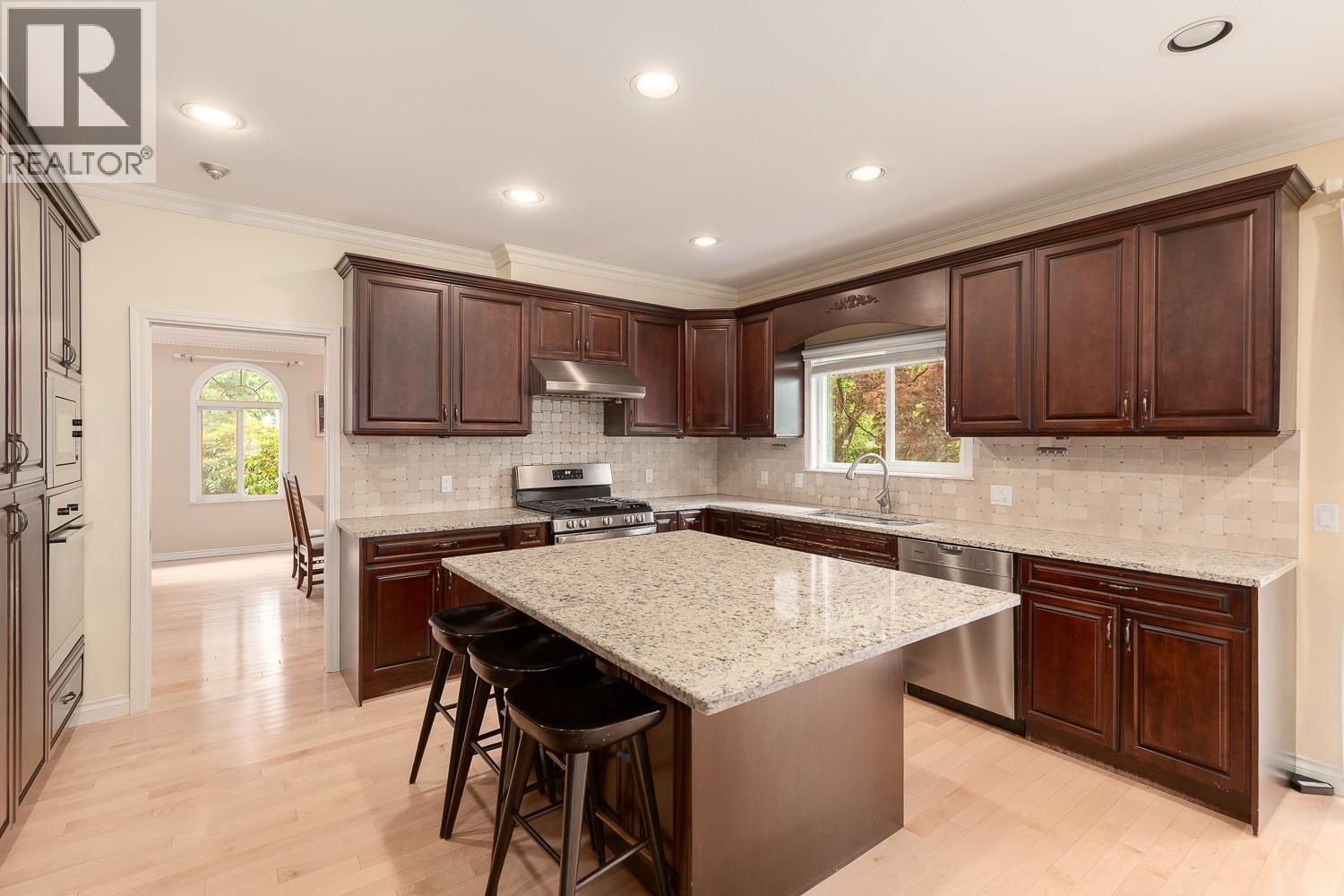 1989 W 52nd Avenue, Vancouver, British Columbia  V6P 1J6 - Photo 8 - R3088985