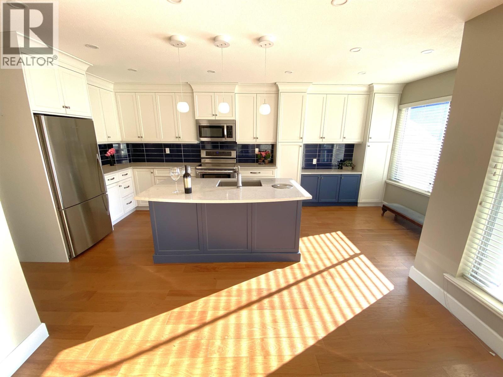 9 72 Jamieson Court, New Westminster, British Columbia  V3L 5R6 - Photo 2 - R3088220