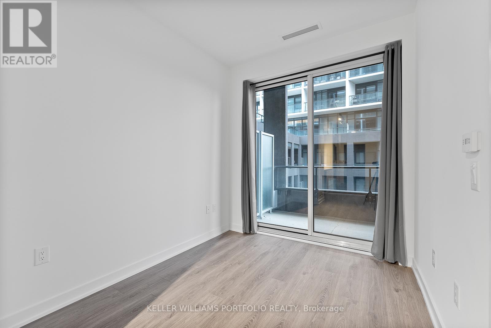 506 - 9 Tecumseth Street, Toronto, Ontario  M5V 0S5 - Photo 11 - C12780348