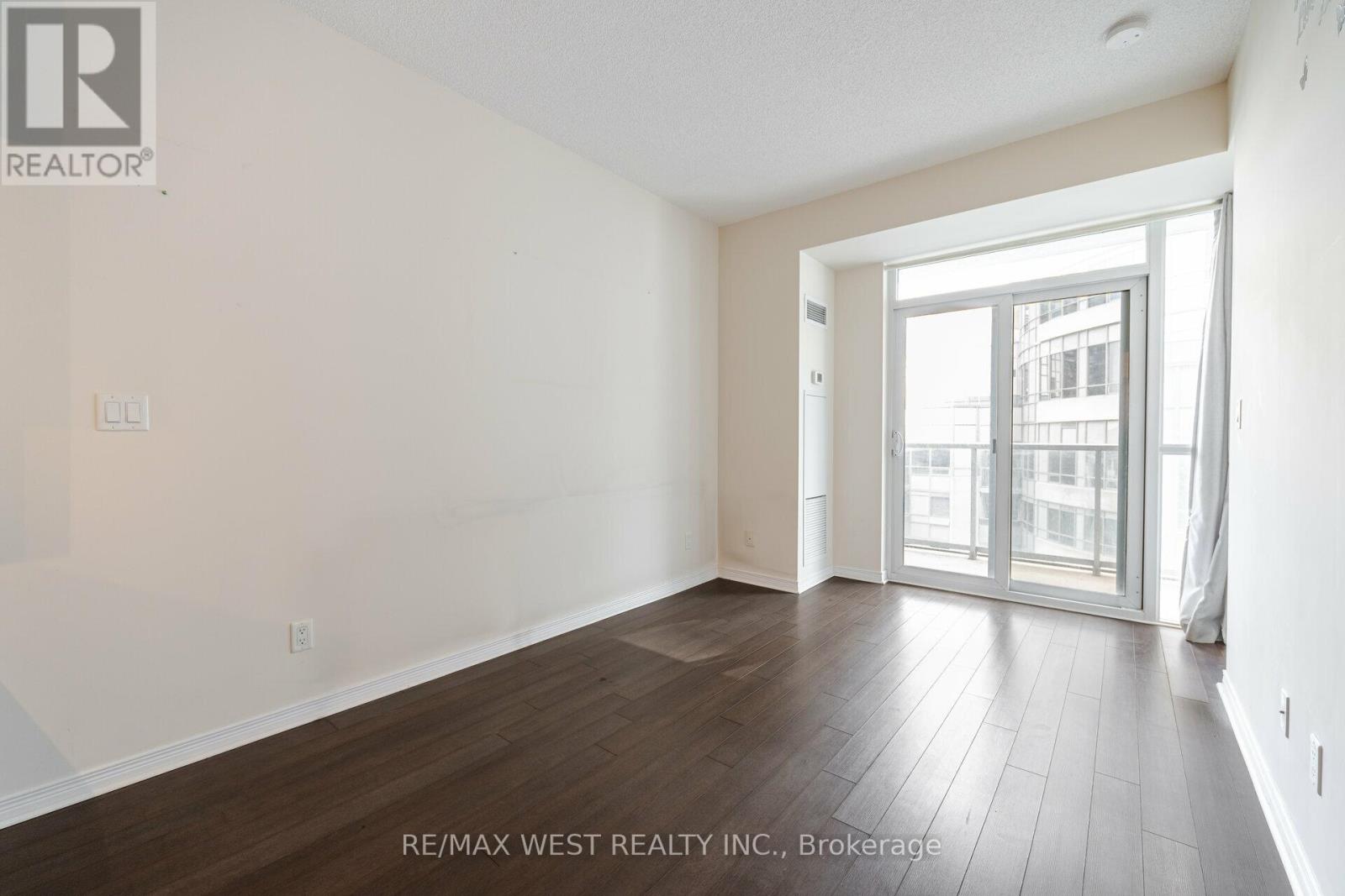 1921 - 352 Front Street W, Toronto, Ontario  M5V 0K3 - Photo 15 - C12780386