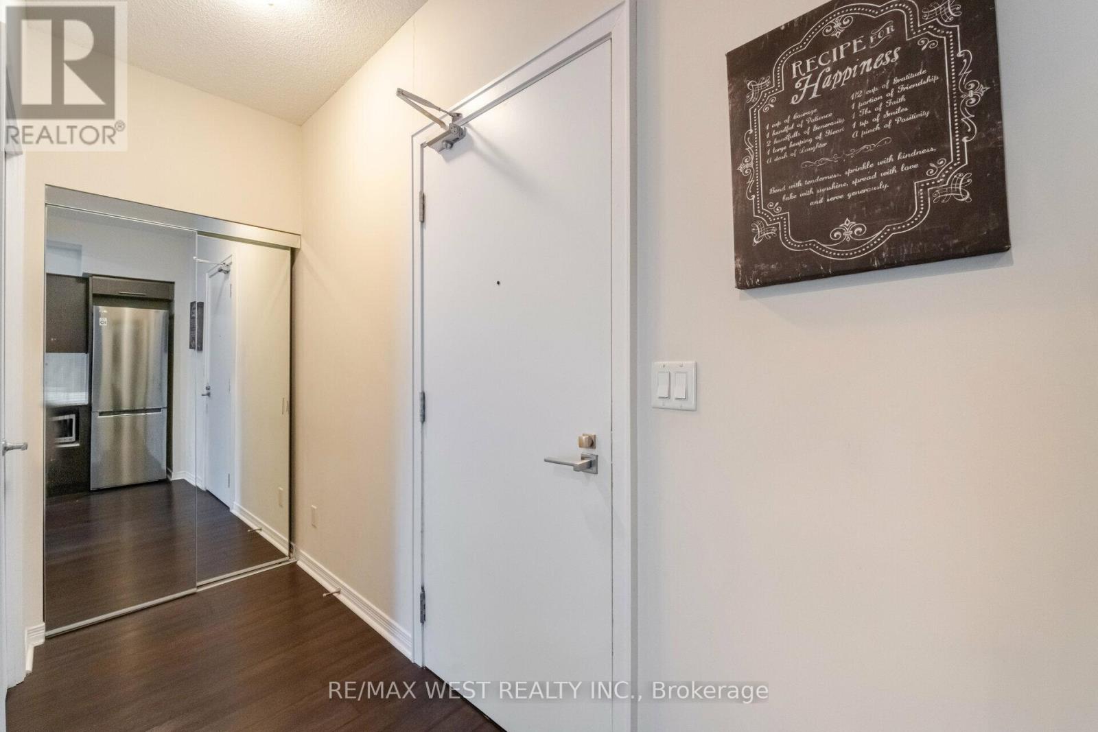 1921 - 352 Front Street W, Toronto, Ontario  M5V 0K3 - Photo 6 - C12780386