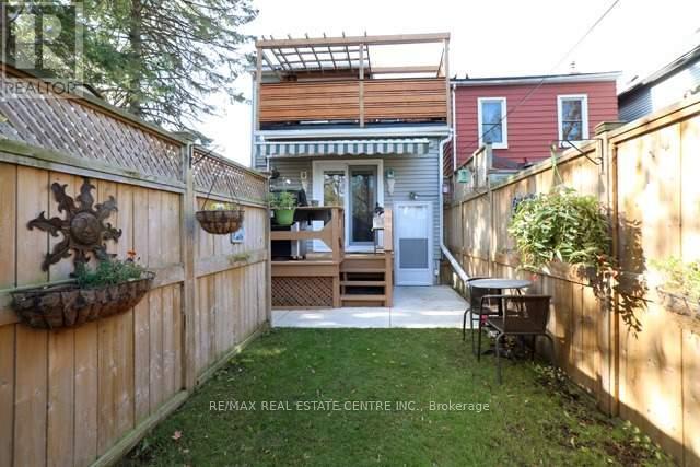 Lower - 1 Hiawatha Road, Toronto, Ontario  M4L 2X7 - Photo 8 - E12780314