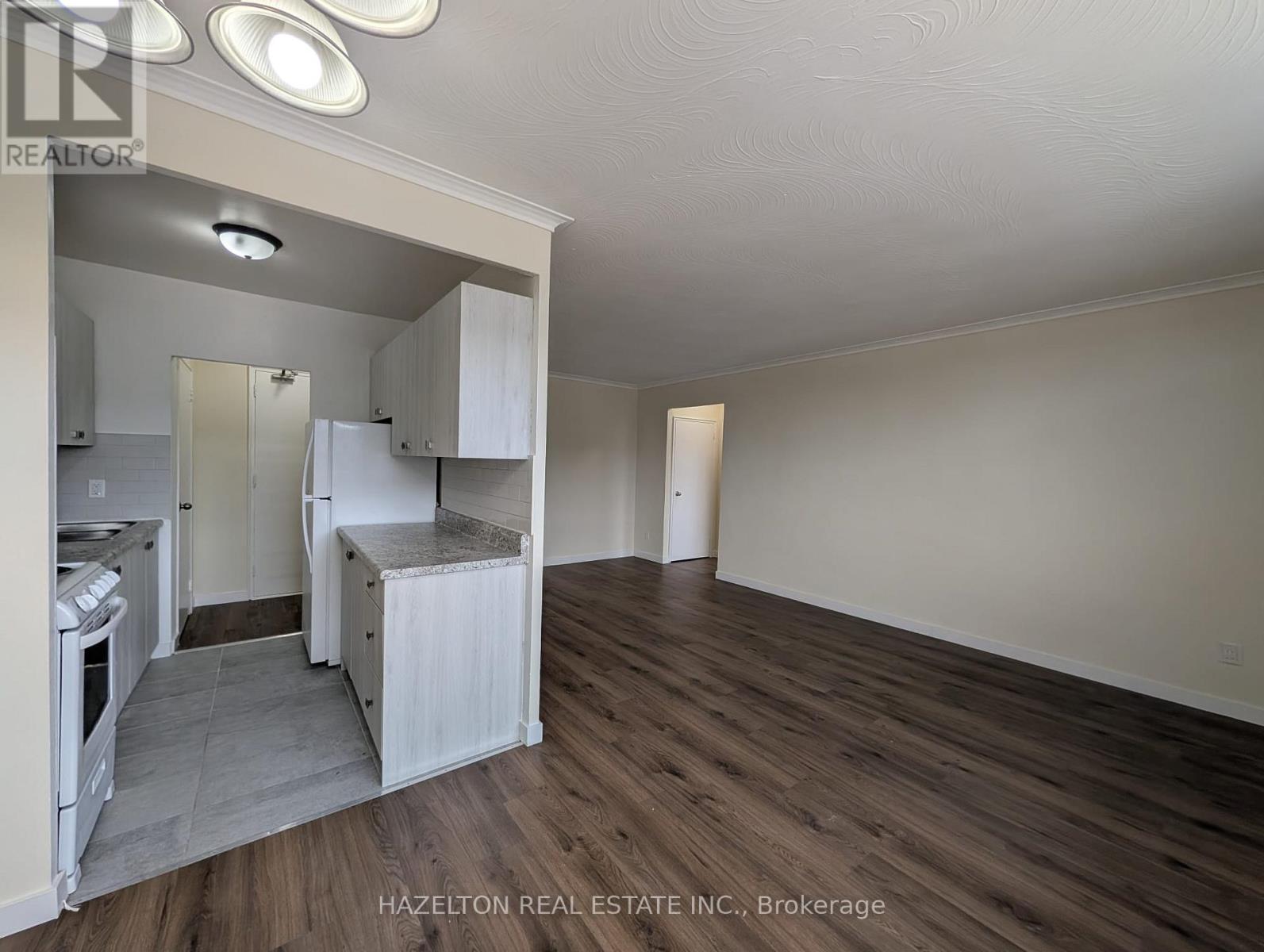 605 - 57 PARKWOODS VILLAGE DRIVE, Toronto, Ontario