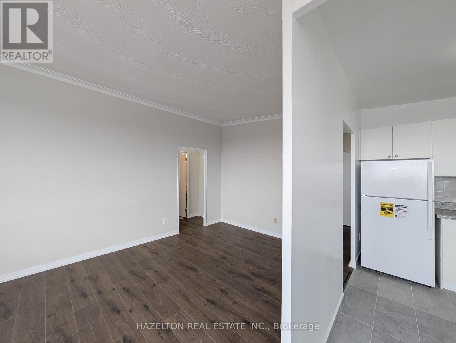 701 - 57 Parkwoods Village Drive, Toronto, Ontario  M3A 2X3 - Photo 4 - C12768632