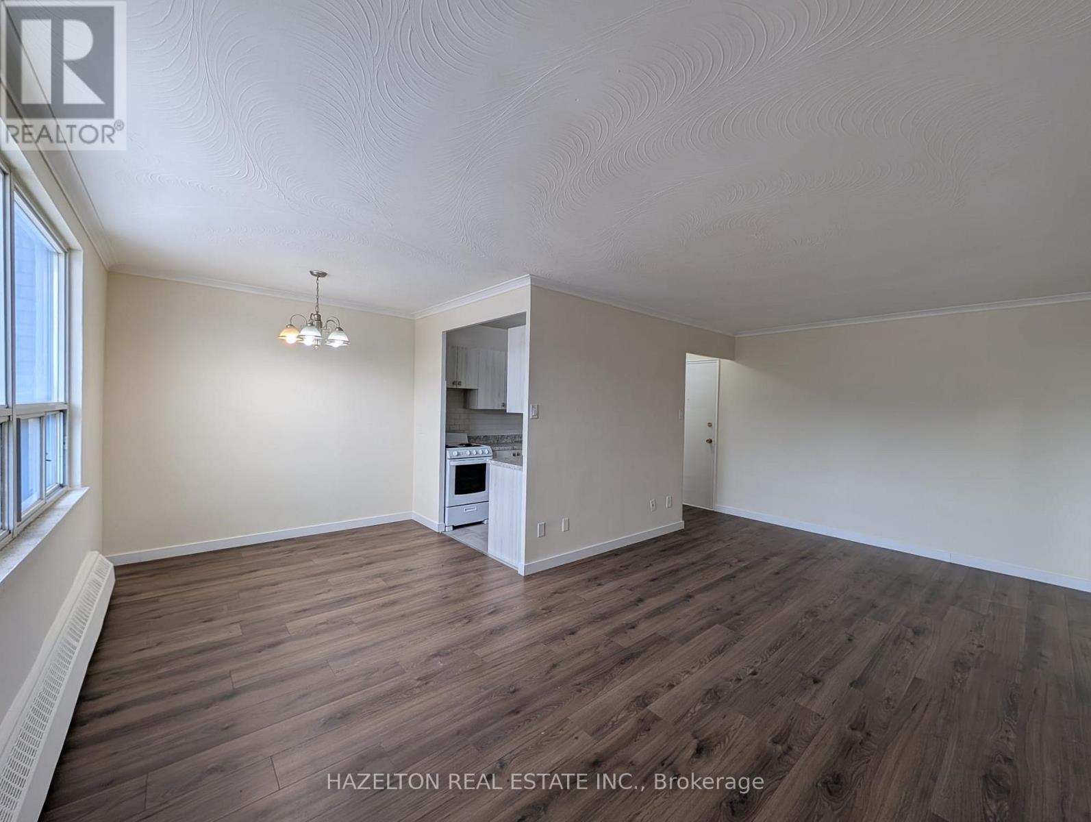 605 - 57 Parkwoods Village Drive, Toronto, Ontario  M3A 2X3 - Photo 6 - C12768642