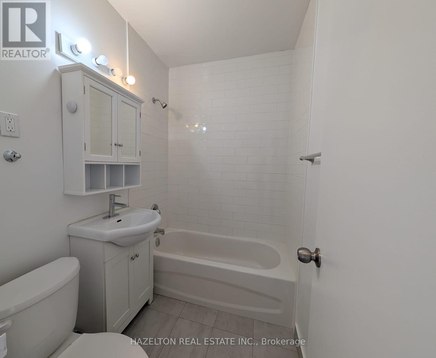 512 - 57 Parkwoods Village Drive, Toronto, Ontario  M3A 2X3 - Photo 10 - C12768648