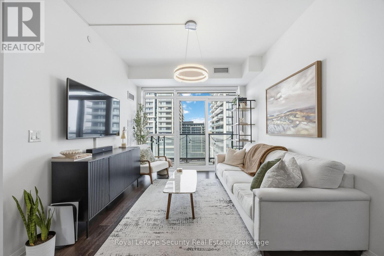 1409 - 65 Oneida Crescent, Richmond Hill, Ontario  L4B 0G9 - Photo 1 - N12780298