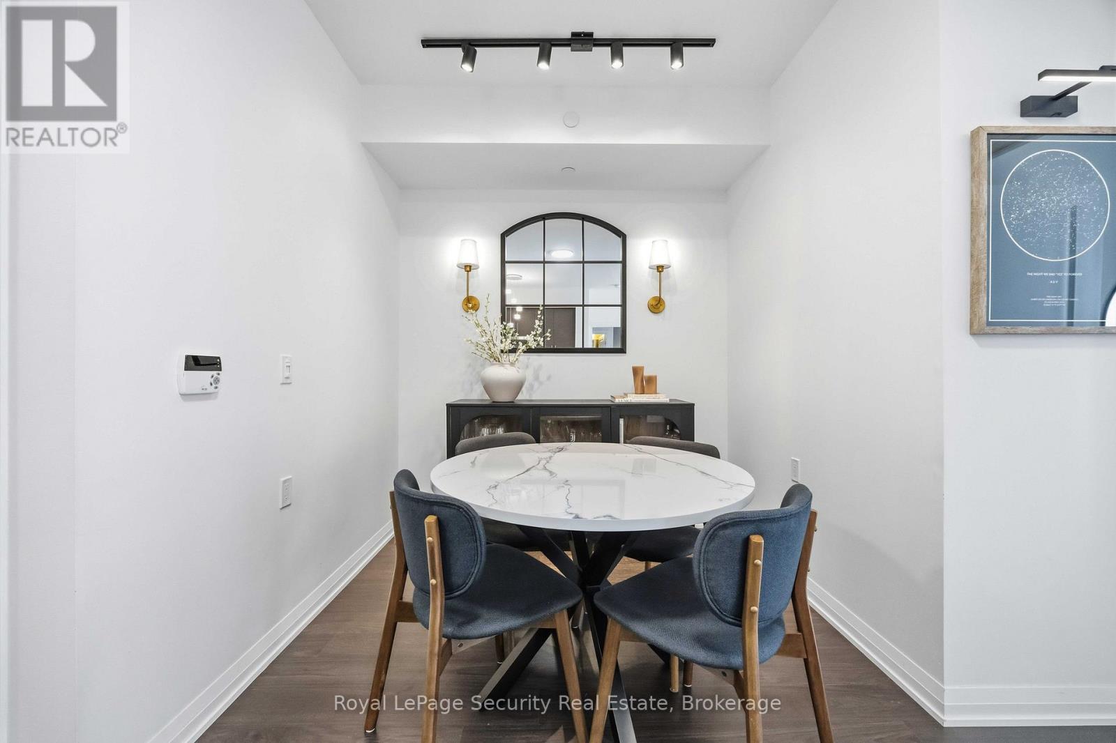 1409 - 65 Oneida Crescent, Richmond Hill, Ontario  L4B 0G9 - Photo 10 - N12780298