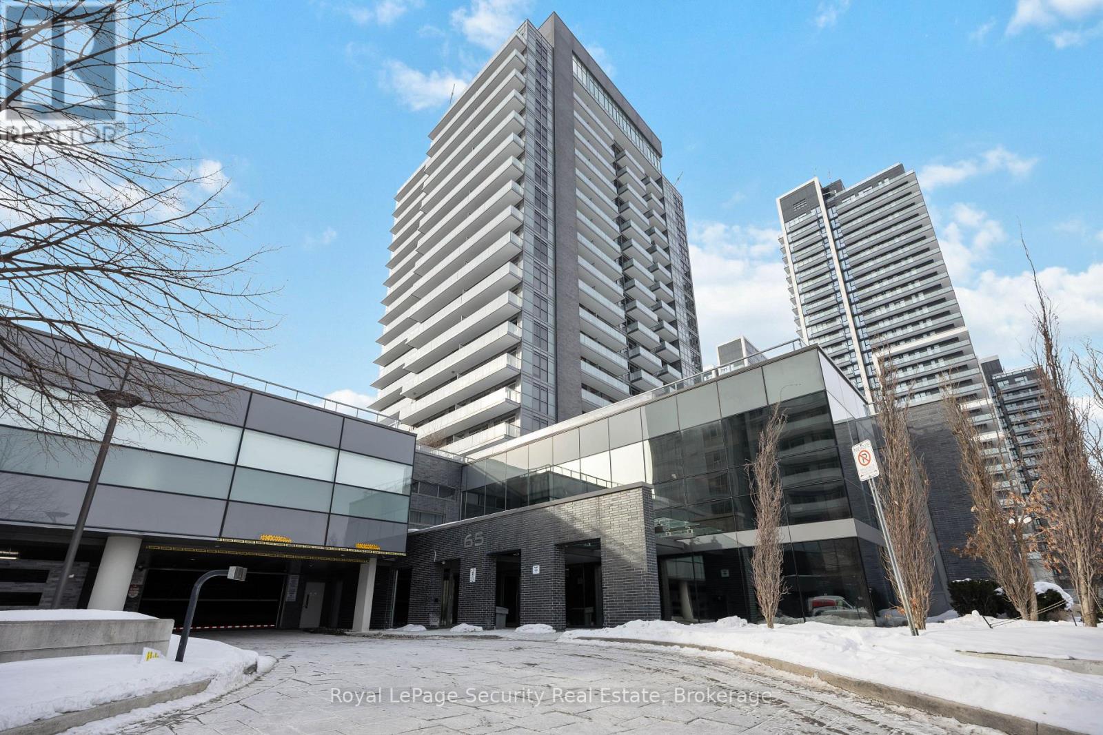 1409 - 65 Oneida Crescent, Richmond Hill, Ontario  L4B 0G9 - Photo 2 - N12780298