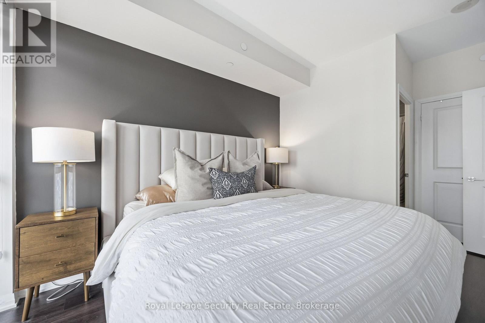 1409 - 65 Oneida Crescent, Richmond Hill, Ontario  L4B 0G9 - Photo 21 - N12780298