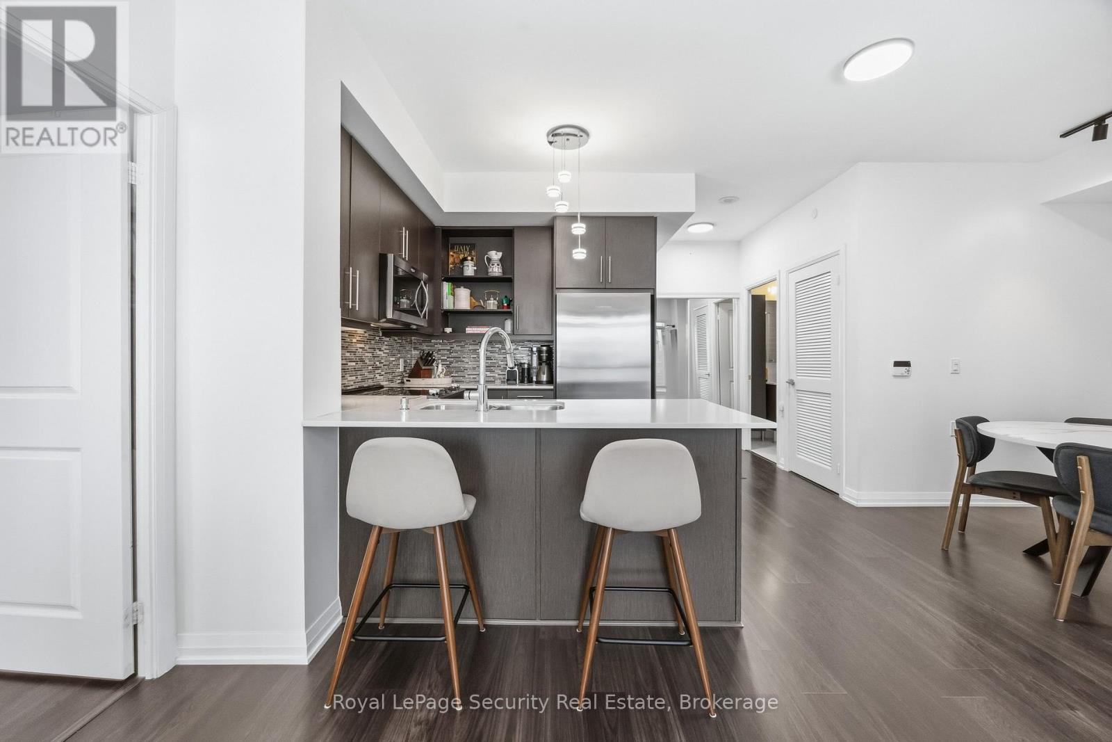 1409 - 65 Oneida Crescent, Richmond Hill, Ontario  L4B 0G9 - Photo 7 - N12780298