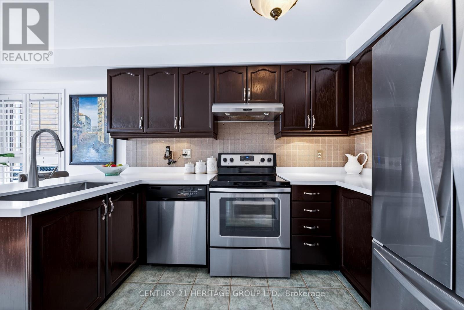 23 Long Point Drive, Richmond Hill, Ontario  L4E 3W9 - Photo 21 - N12780324