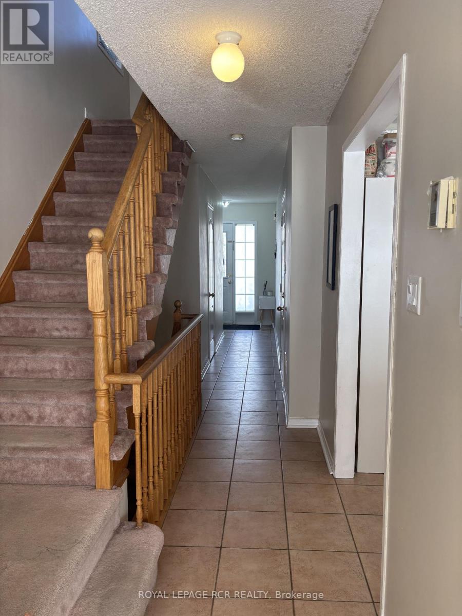 39 Tania Crescent, Vaughan, Ontario  L6A 2M8 - Photo 24 - N12780388