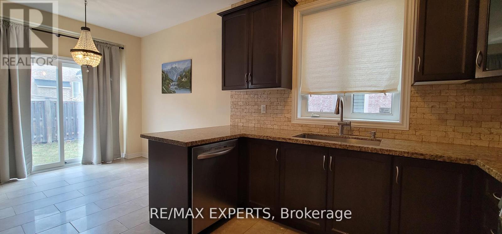 64 Terme Avenue, Vaughan, Ontario  L4H 0R7 - Photo 8 - N12780392