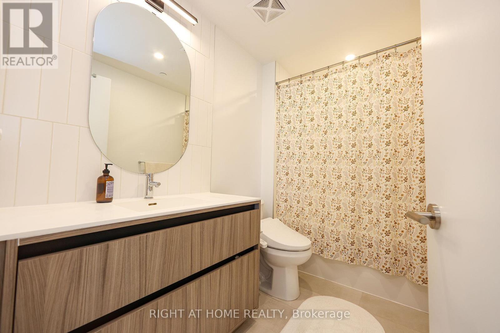 D433 - 8 Beverley Glen, Vaughan, Ontario  L4J 0L5 - Photo 13 - N12777224