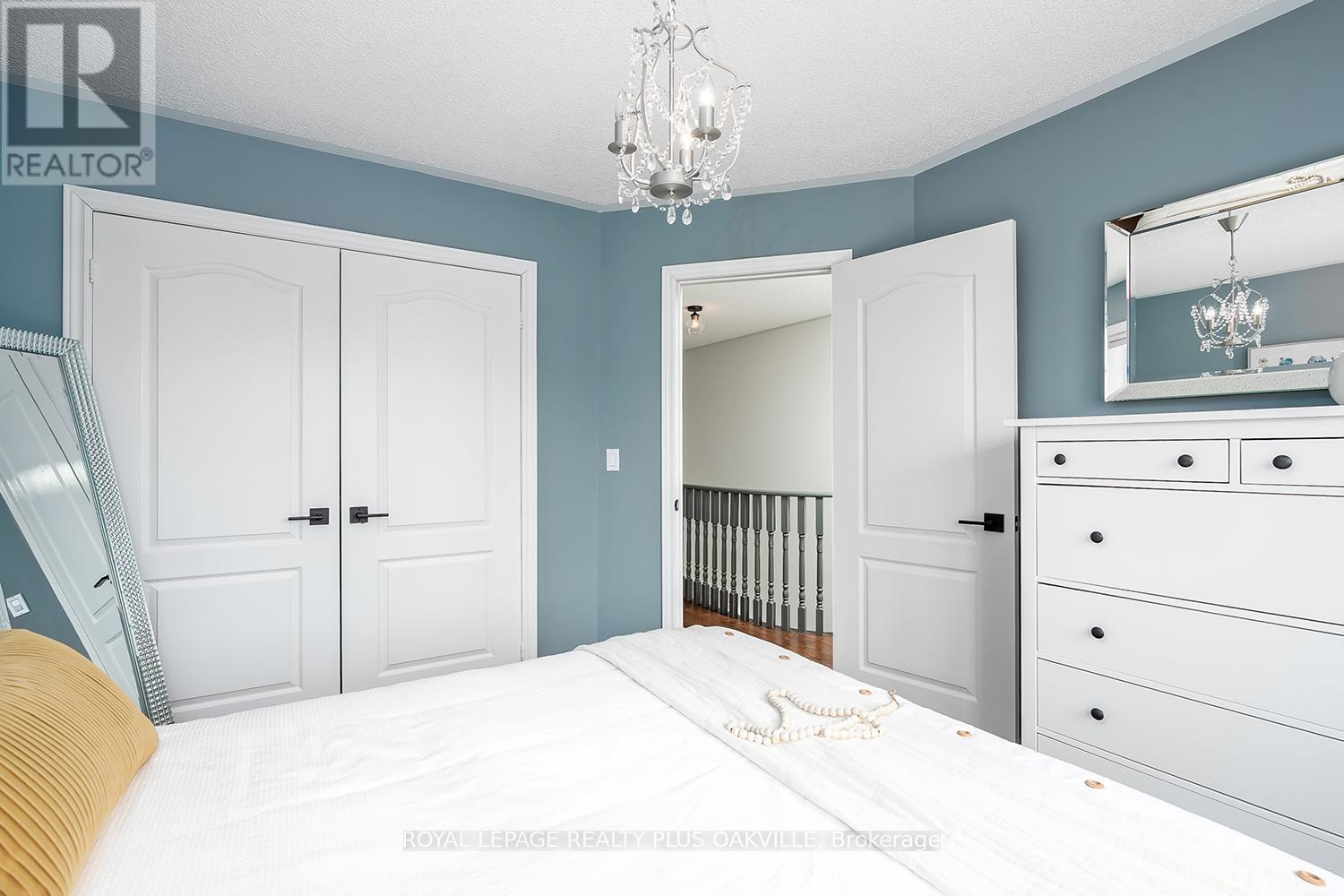 2083 Jaguar Lane, Oakville, Ontario  L6M 4R5 - Photo 35 - W12778662