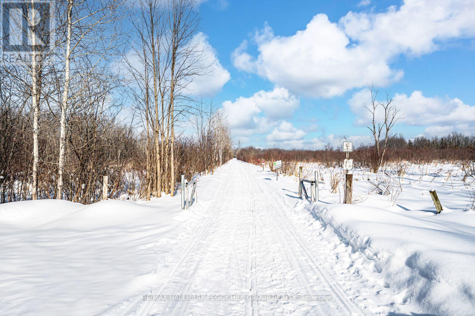 16 Heron Boulevard, Springwater (Snow Valley), Ontario  L9X 0J1 - Photo 33 - S12780394