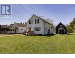 41 Templar Street, Parrsboro, Nova Scotia