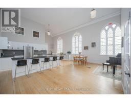 3318 DUNDAS STREET, Burlington, Ontario