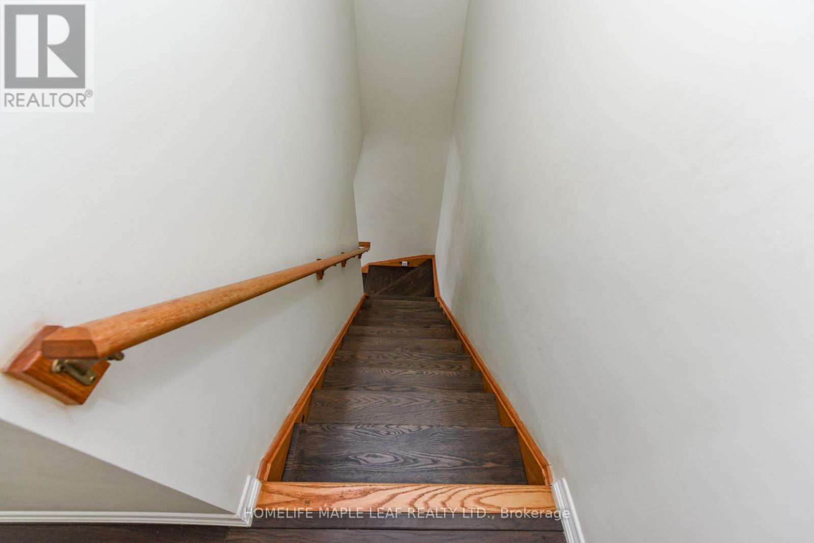 49 Golden Springs Drive, Brampton, Ontario  L7A 4N7 - Photo 35 - W12780322