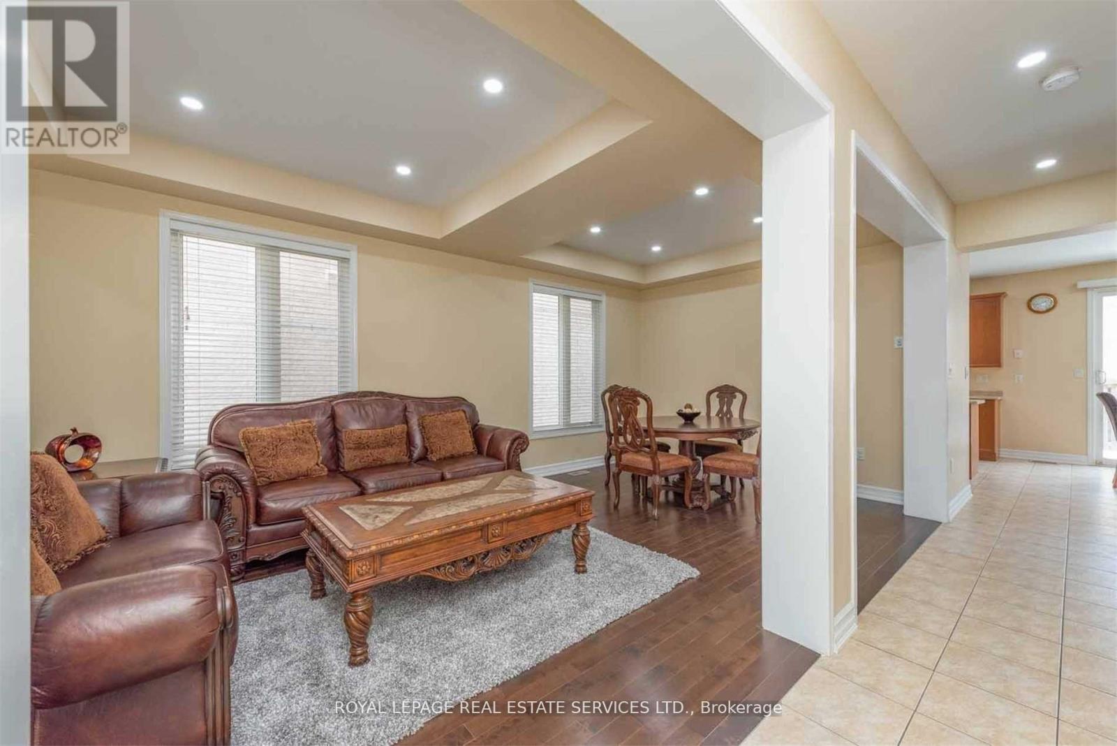 289 Potts Terrace, Milton, Ontario  L9T 0X6 - Photo 4 - W12780328