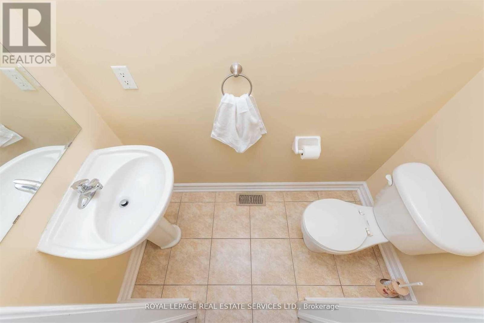 289 Potts Terrace, Milton, Ontario  L9T 0X6 - Photo 5 - W12780328