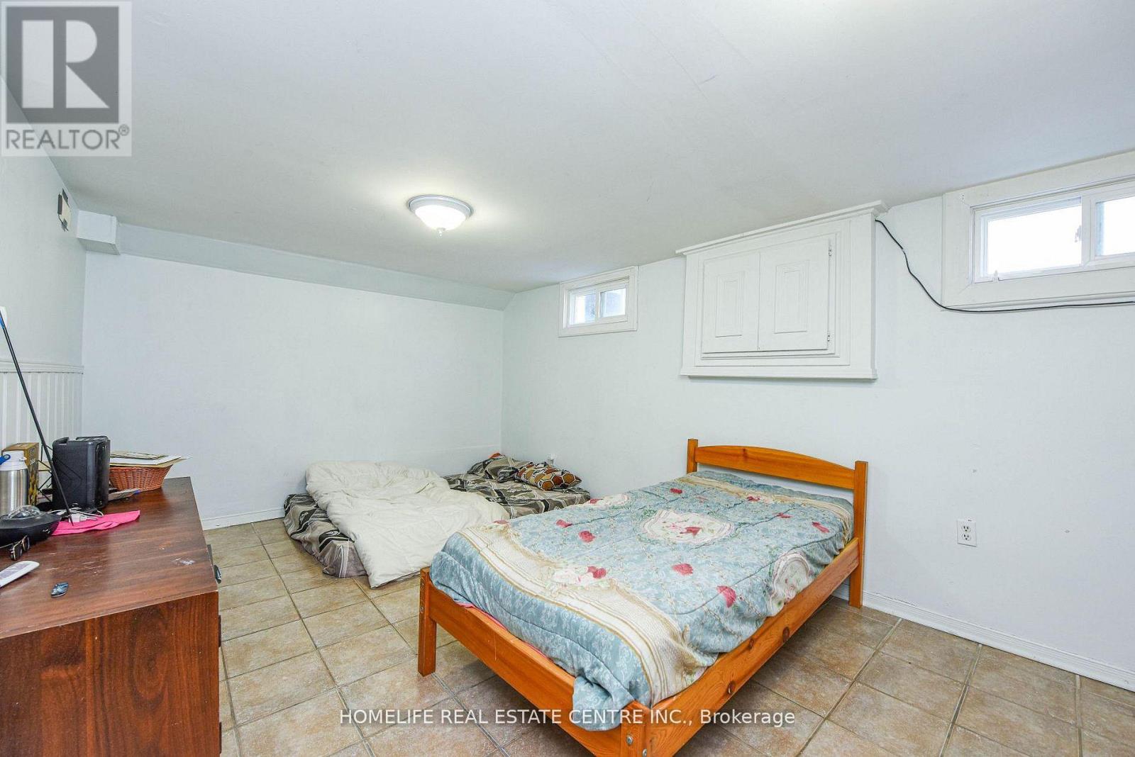 48 Northwood Drive, Brampton, Ontario  L6X 2L2 - Photo 39 - W12780382