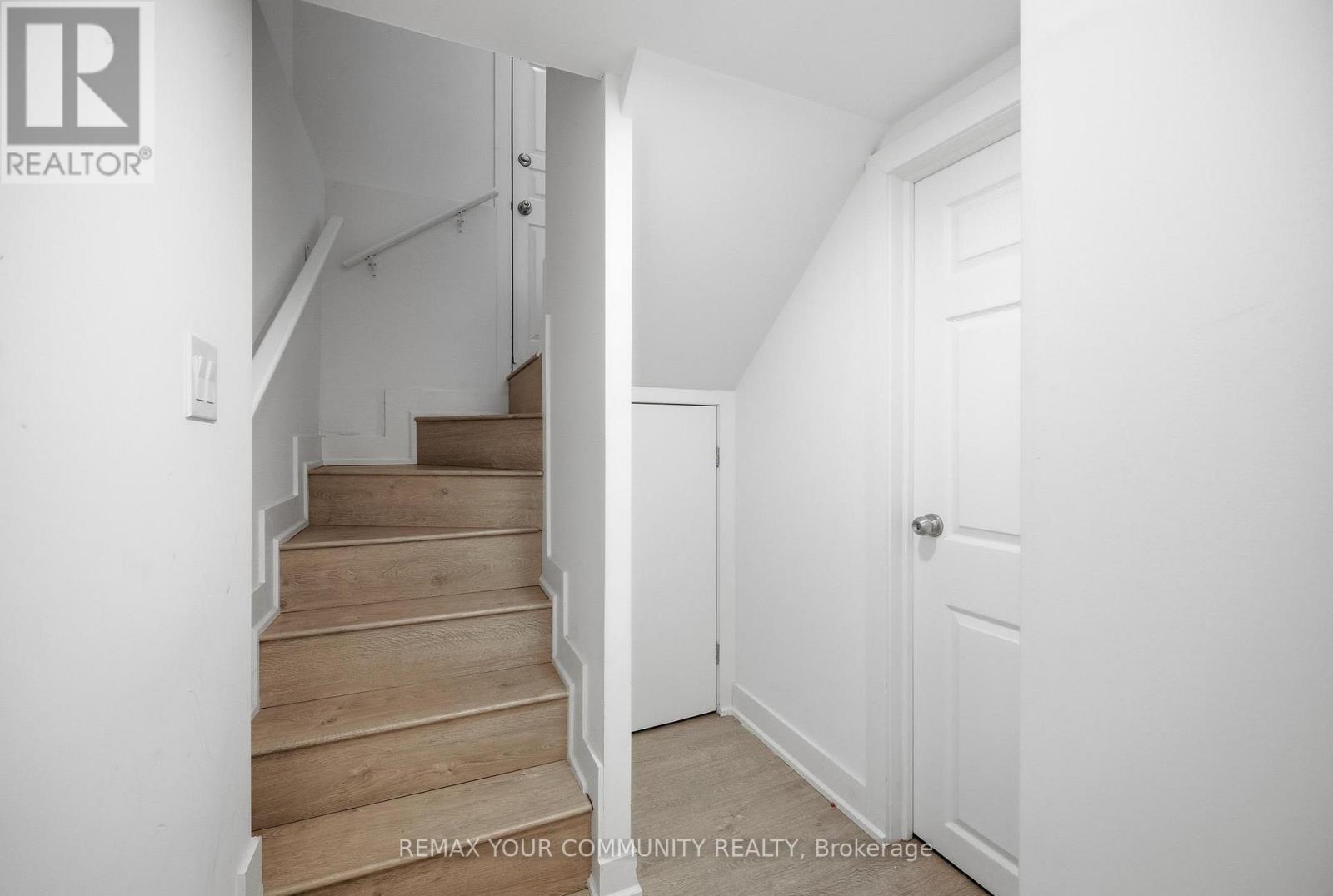 172 Times Road, Toronto, Ontario  M6B 3M6 - Photo 18 - W12780396