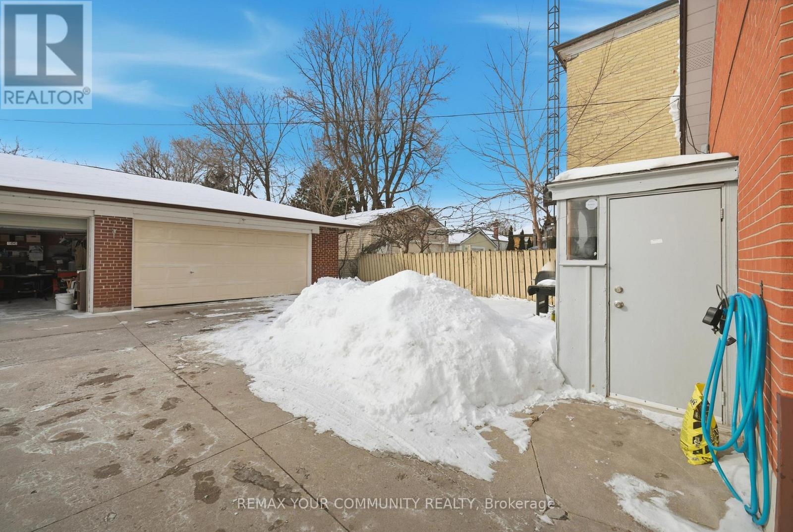 172 Times Road, Toronto, Ontario  M6B 3M6 - Photo 21 - W12780396