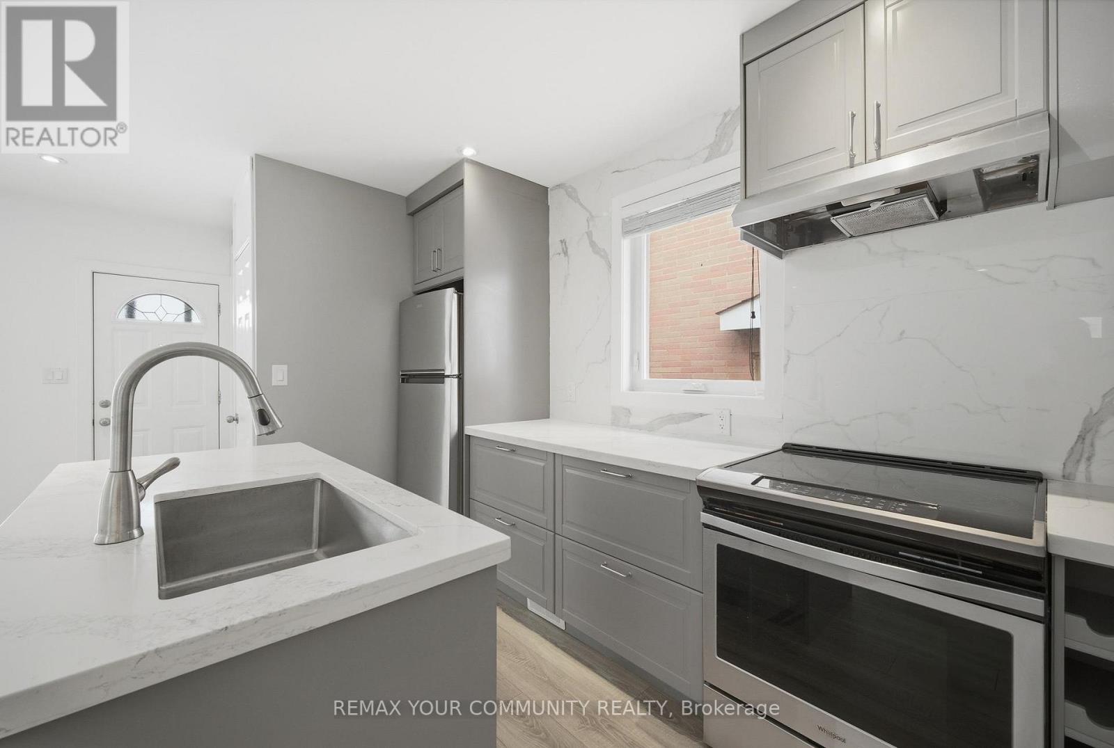 172 Times Road, Toronto, Ontario  M6B 3M6 - Photo 8 - W12780396