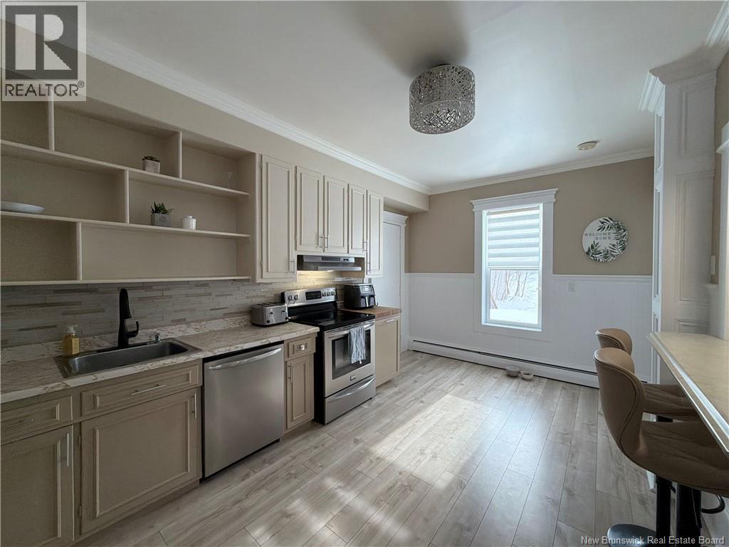 10 Argyle Street, Campbellton, New Brunswick  E3N 1G4 - Photo 10 - NB133419