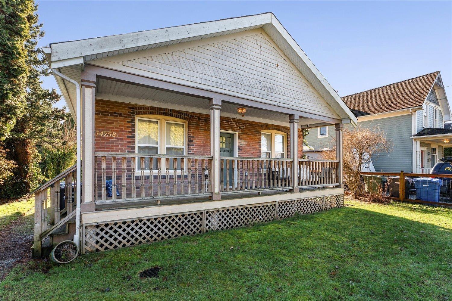 34758 Clayburn Road, Abbotsford, British Columbia  V2S 7Y9 - Photo 3 - R3087978