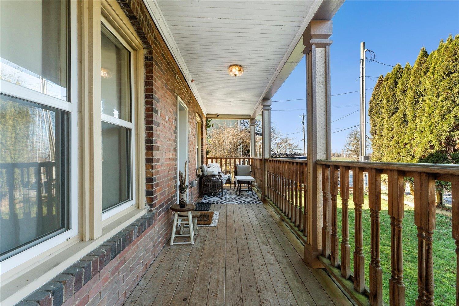 34758 Clayburn Road, Abbotsford, British Columbia  V2S 7Y9 - Photo 6 - R3087978