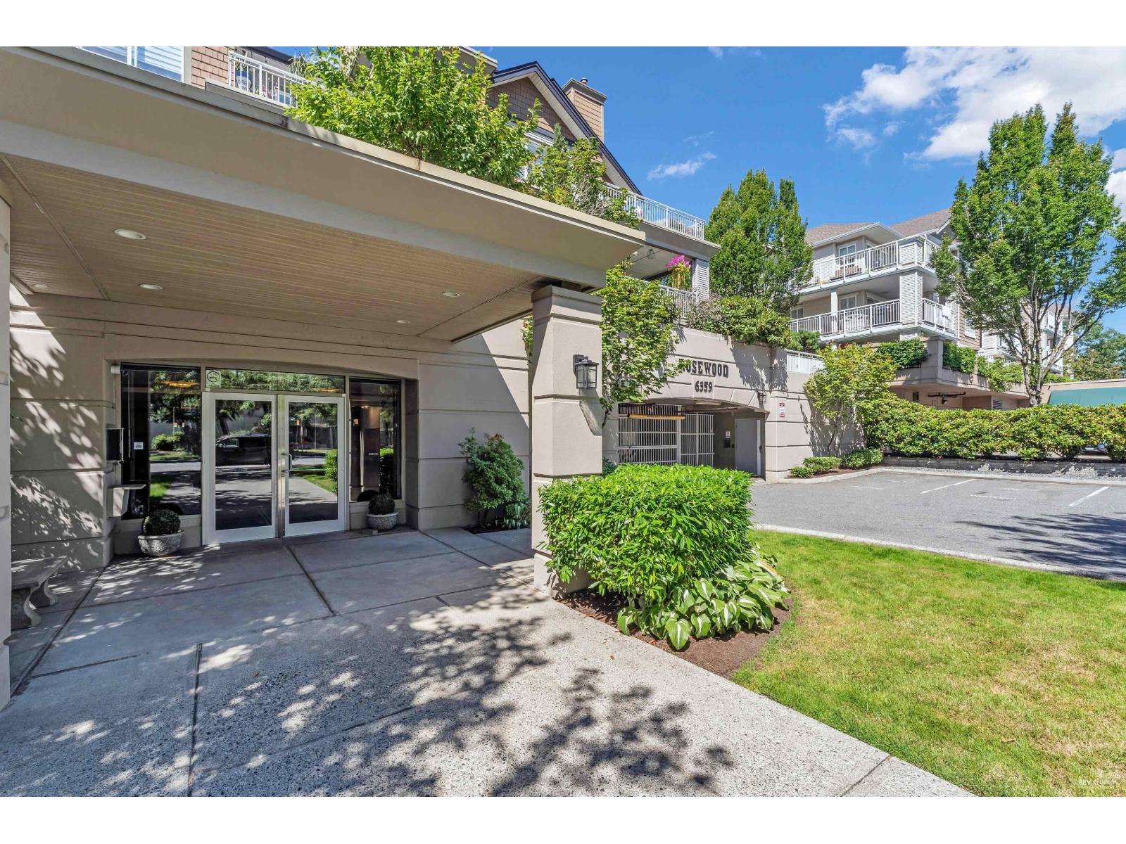 209 6359 198 Street, Langley, British Columbia  V2Y 2H3 - Photo 3 - R3043907