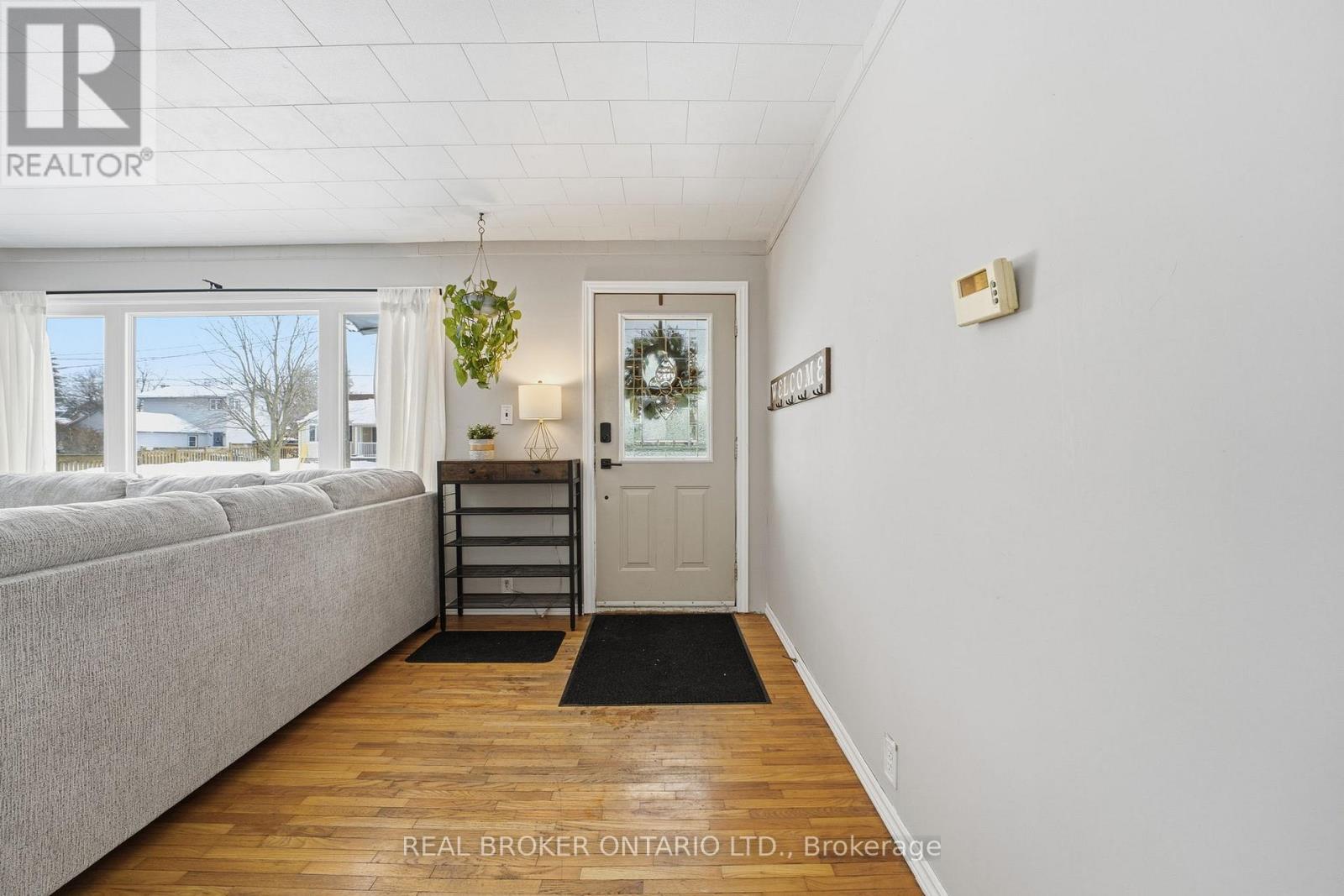 11 Brooklyn Avenue, Brantford, Ontario  N3T 1B5 - Photo 2 - X12780304