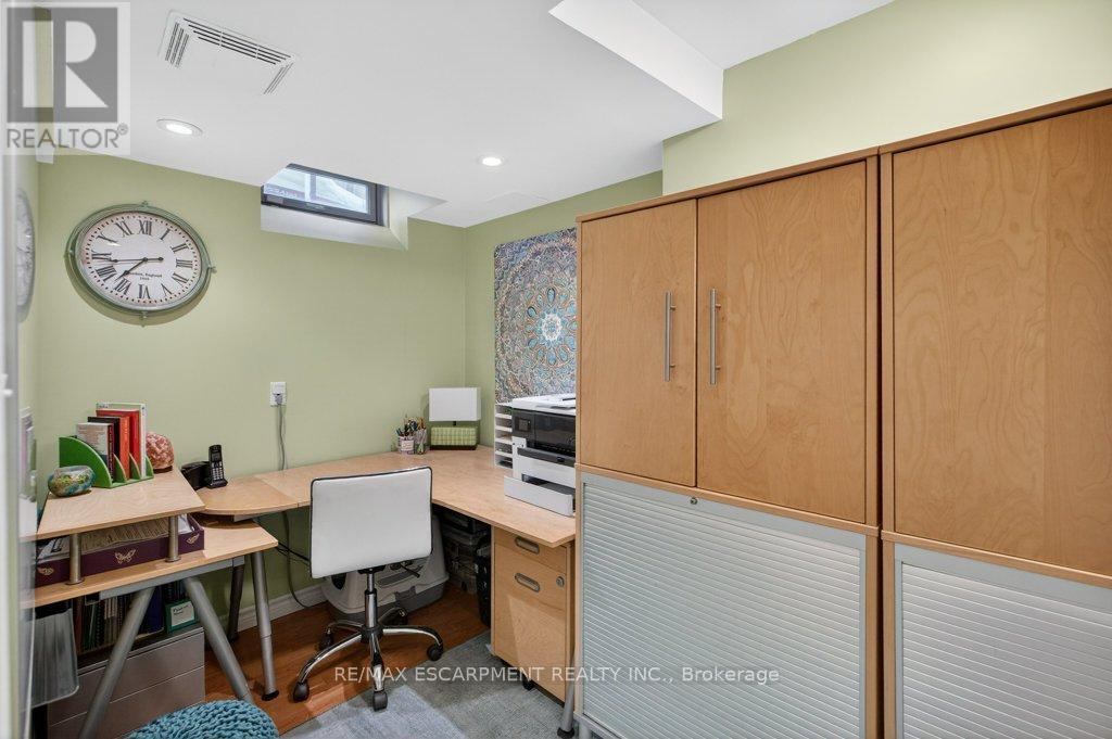 51 Napa Lane, Hamilton, Ontario  L8E 6B7 - Photo 43 - X12780306