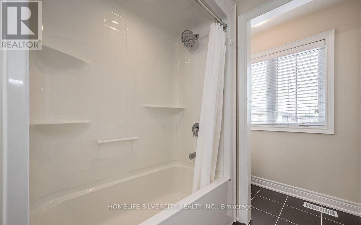 Main Floor - 194 Eaglecrest Street, Kitchener, Ontario  N2K 4J3 - Photo 14 - X12780360