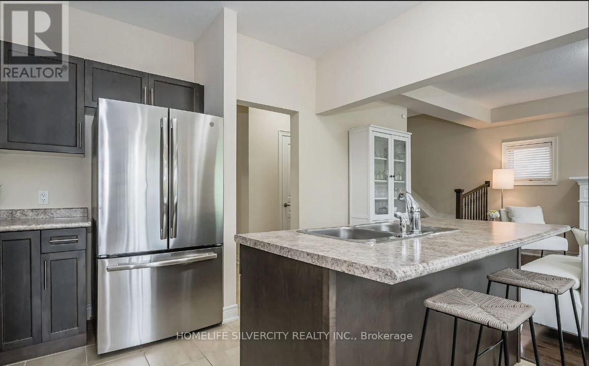 Main Floor - 194 Eaglecrest Street, Kitchener, Ontario  N2K 4J3 - Photo 9 - X12780360