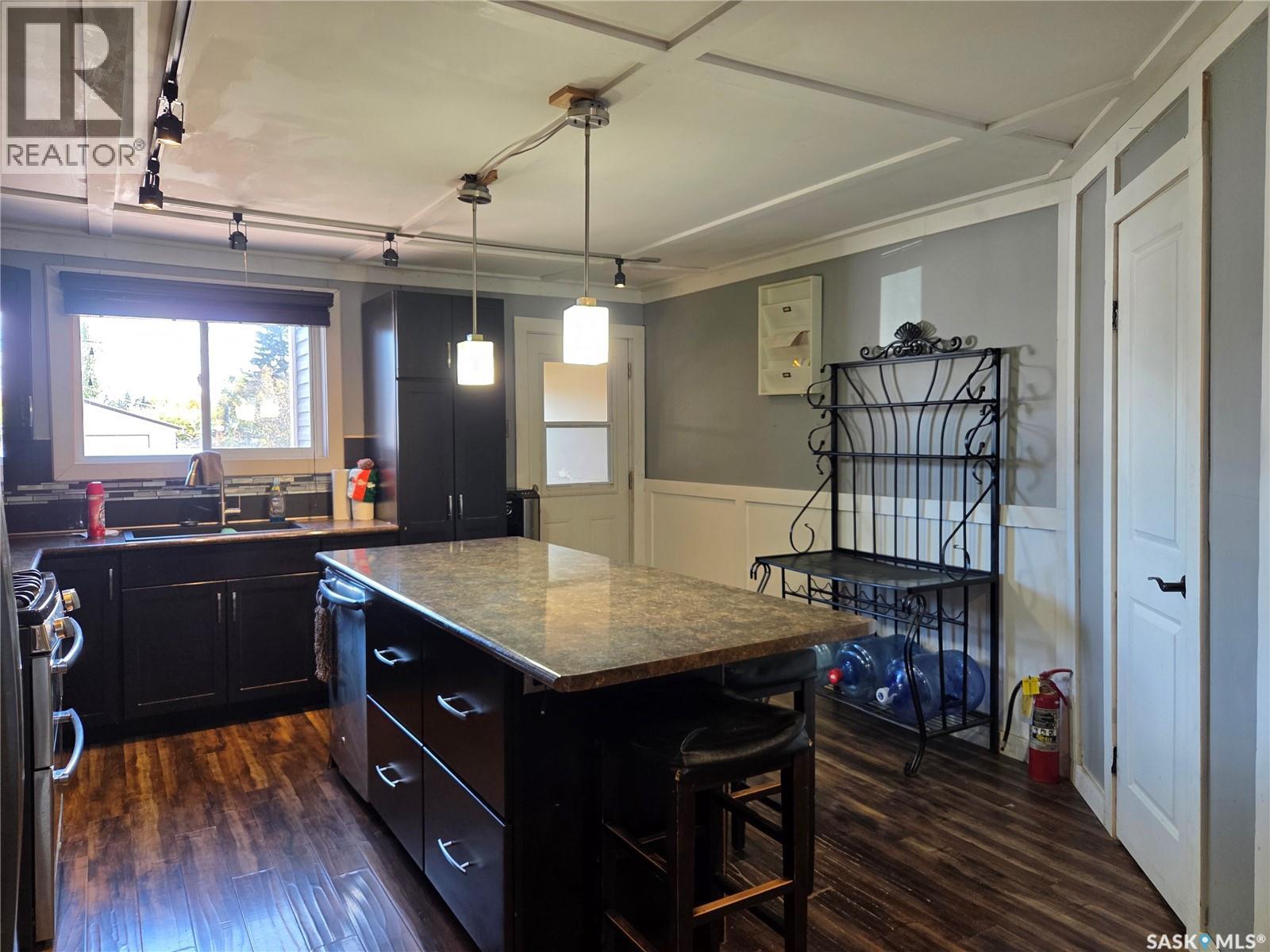 2011 Main Street, Edam, Saskatchewan  S0M 0V0 - Photo 5 - SK028373