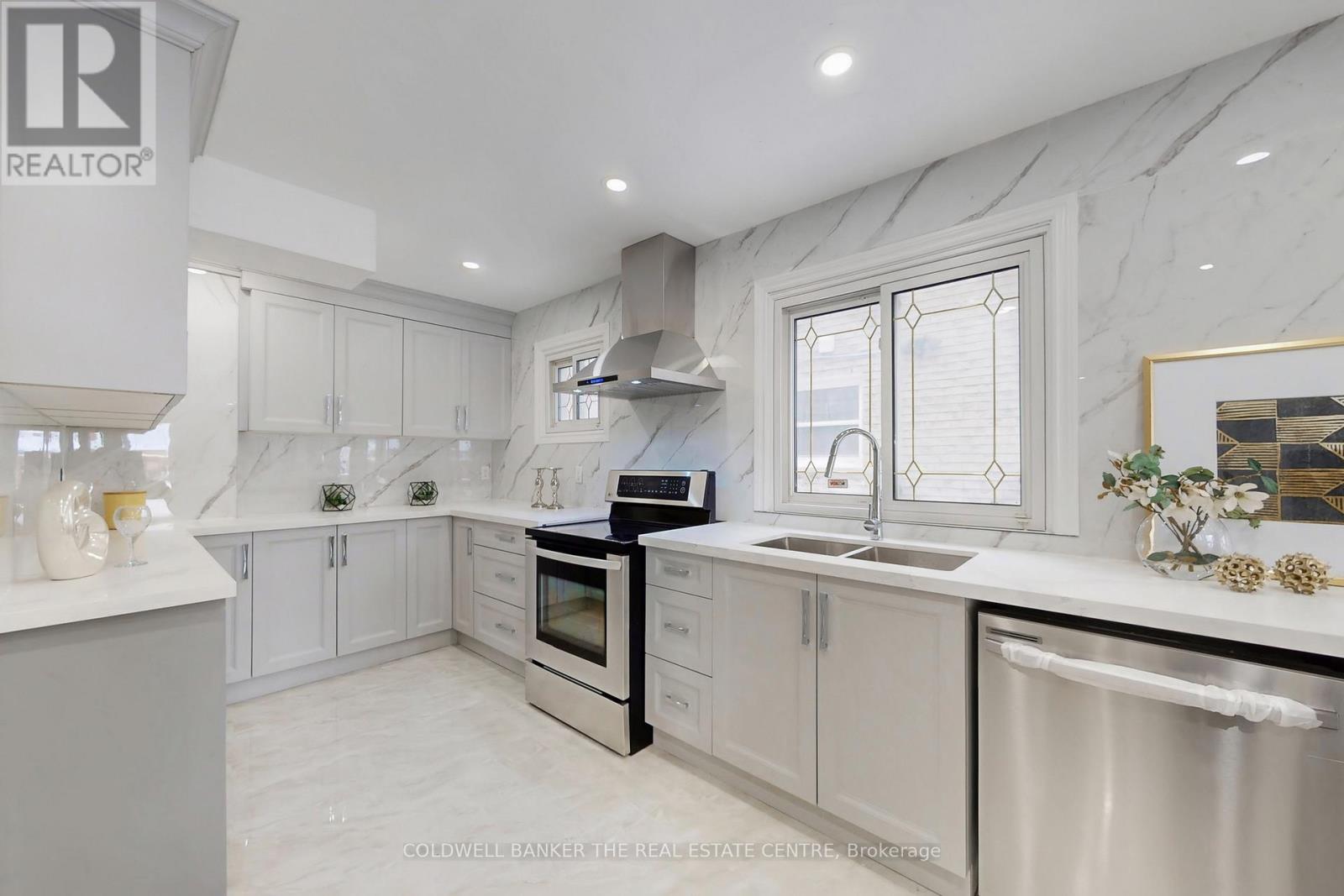 54 Laguna Crescent, Markham, Ontario  L3S 3G6 - Photo 12 - N12773310